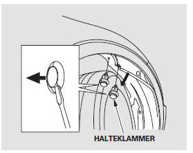 1. Bevor eine Glühlampe auf der linken Seite gewechselt wird, den Motor